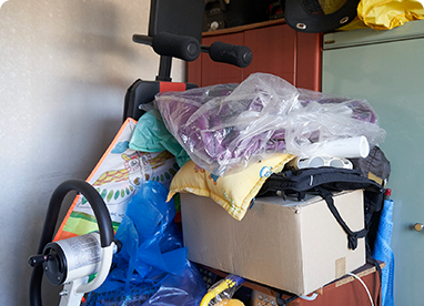 정우가 낙담하고 있는 모습의 사진